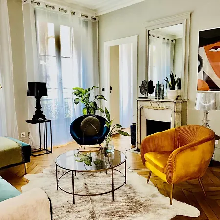 Luxury Place In Le Marais - *