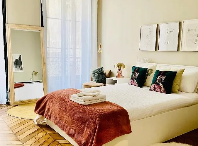 Luxury Place In Le Marais -