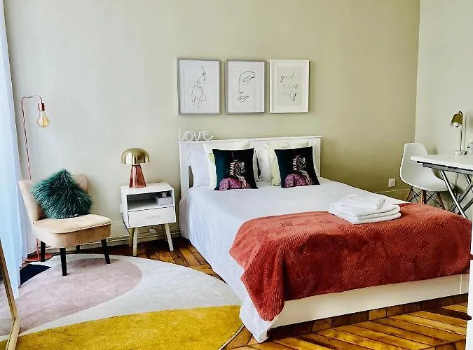 Luxury Place In Le Marais - Parigi